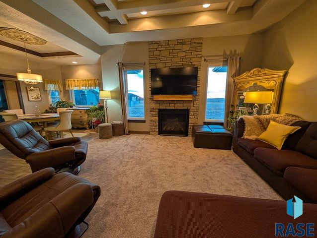 1305 S Gill Ave Avenue, Sioux Falls, SD 57106