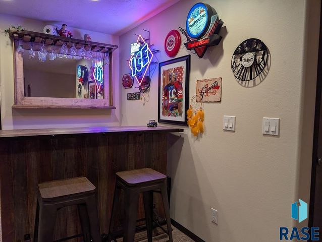 1305 S Gill Ave Avenue, Sioux Falls, SD 57106