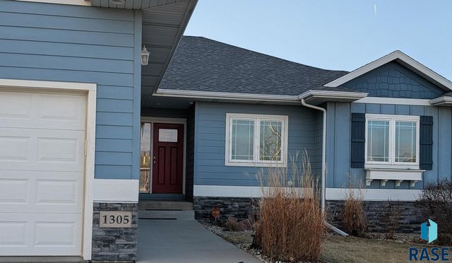 1305 S Gill Ave Avenue, Sioux Falls, SD 57106