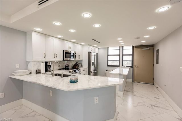 440 Seaview CT # 1804, Marco Island, FL 34145