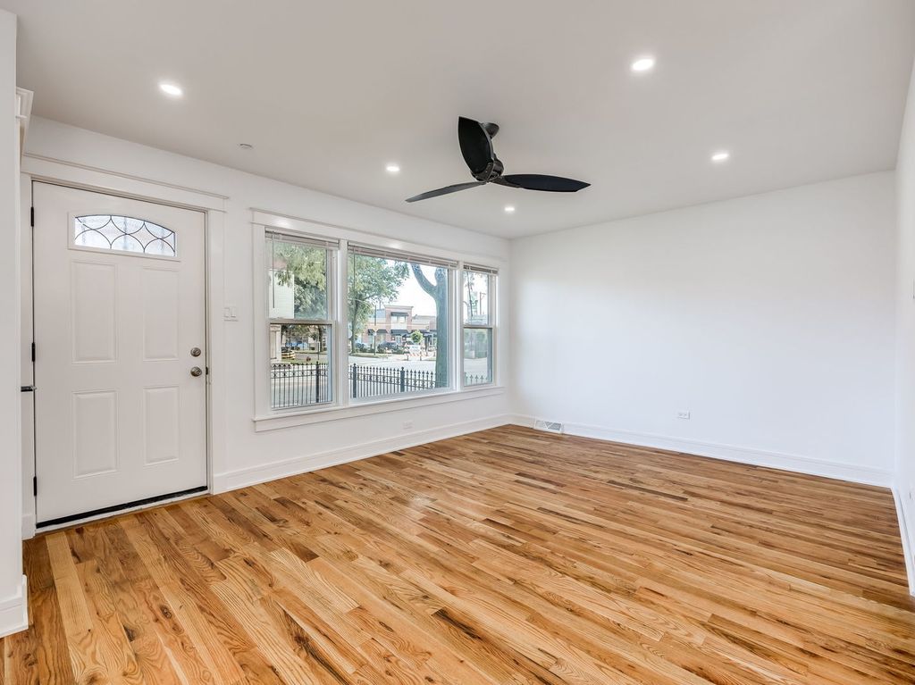 235 W 43rd Street, Chicago, IL 60609 — photo 3