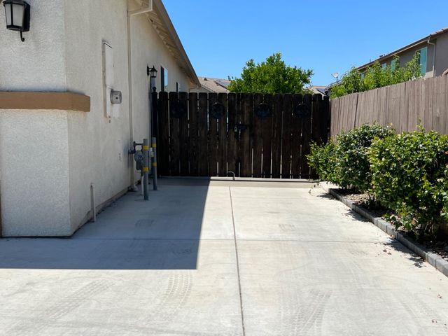 991 Sebastian Ln, Manteca, CA 95336