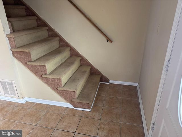 218 W 7TH ST, Ship Bottom, NJ 08008