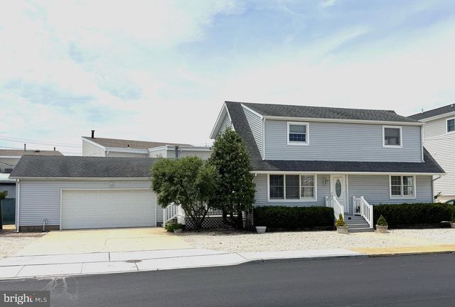 218 W 7TH ST, Ship Bottom, NJ 08008