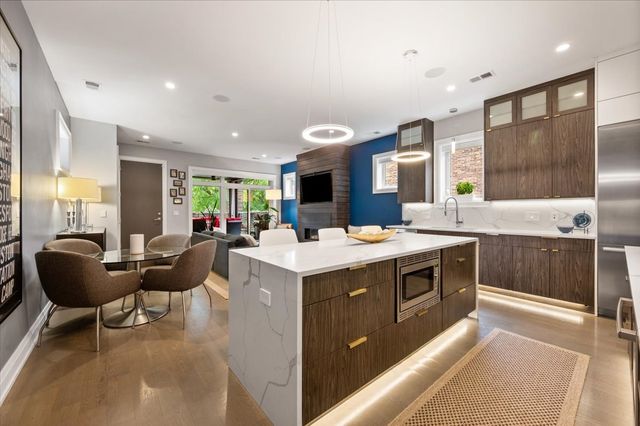729 W Diversey Parkway 2, Chicago, IL 60614