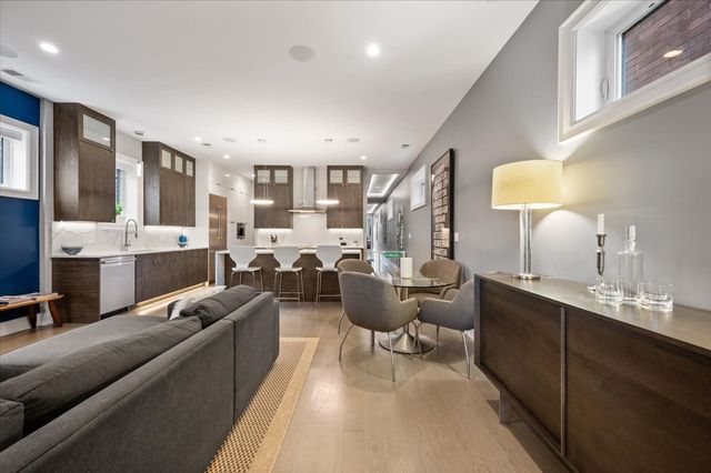 729 W Diversey Parkway 2, Chicago, IL 60614