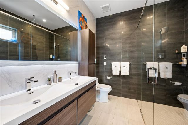 729 W Diversey Parkway 2, Chicago, IL 60614