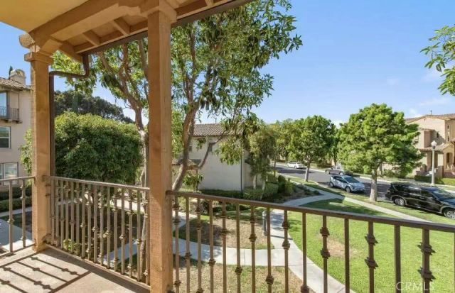 12 Tall Oak, Irvine, CA 92603
