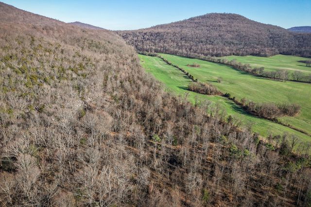 505 Thaxton Rd, Mcminnville, TN 37110