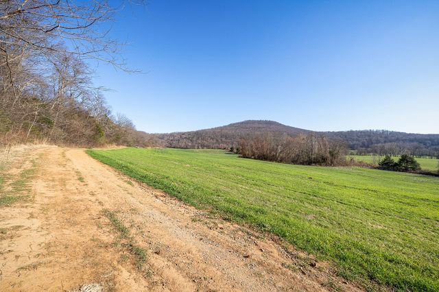 505 Thaxton Rd, Mcminnville, TN 37110