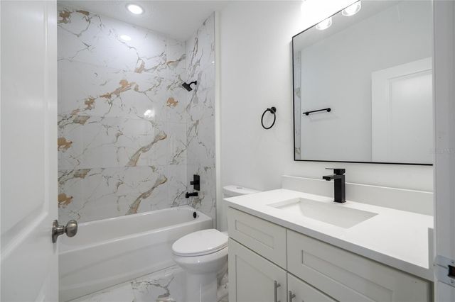 355 VILLA SORRENTO CIRCLE, Haines City, FL 33844