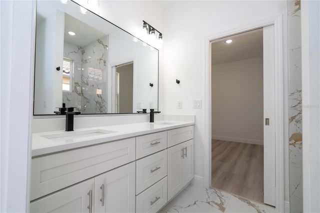 355 VILLA SORRENTO CIRCLE, Haines City, FL 33844