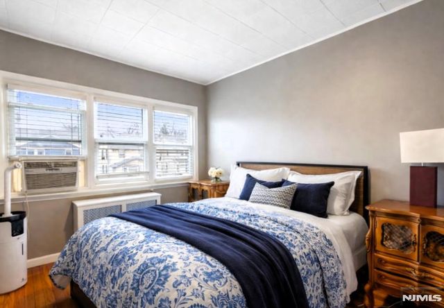 502 6th Avenue, Lyndhurst, NJ 07071