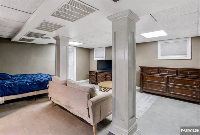 502 6th Avenue, Lyndhurst, NJ 07071