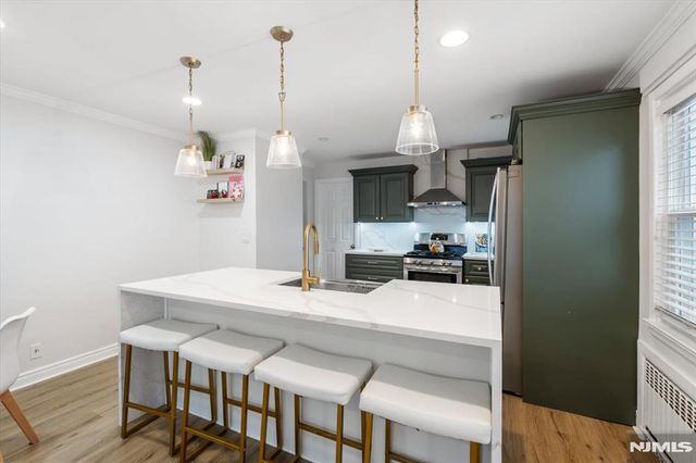 502 6th Avenue, Lyndhurst, NJ 07071