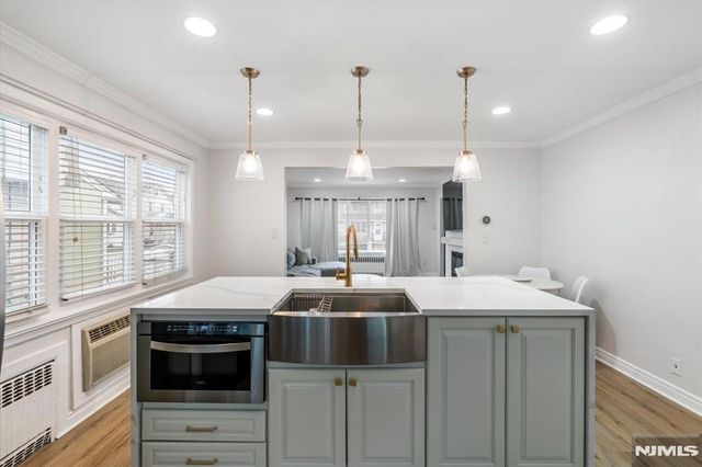 502 6th Avenue, Lyndhurst, NJ 07071