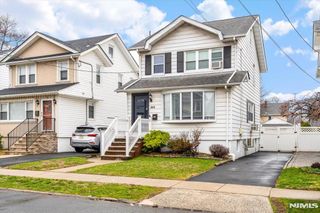 502 6th Avenue, Lyndhurst, NJ 07071