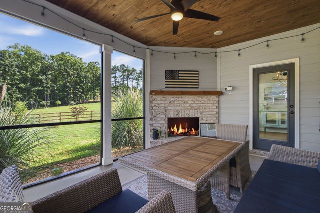175 Windchime Way, Tyrone, GA 30290