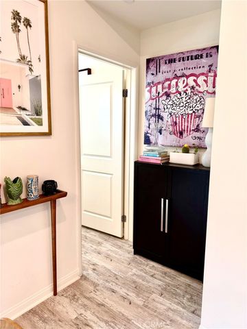 18449 W Mural, Northridge, CA 91325