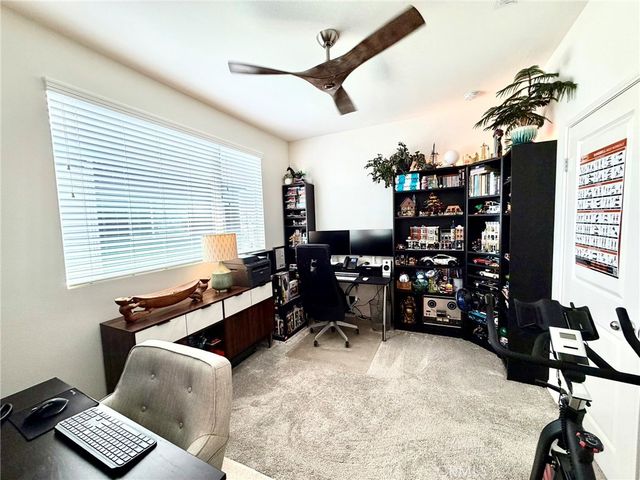 18449 W Mural, Northridge, CA 91325
