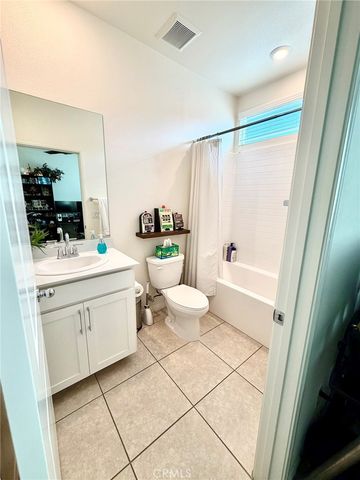 18449 W Mural, Northridge, CA 91325