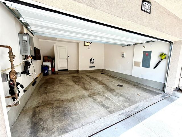 18449 W Mural, Northridge, CA 91325