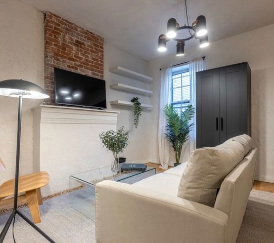 7 Primus Avenue 7-6, Boston, MA 02114