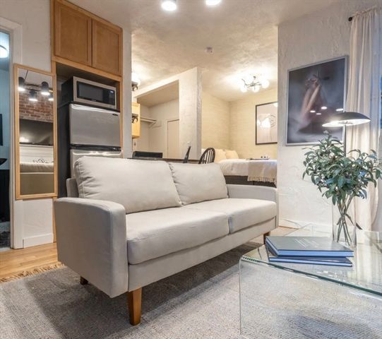 7 Primus Avenue 7-6, Boston, MA 02114