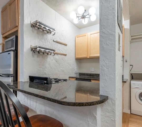 7 Primus Avenue 7-6, Boston, MA 02114