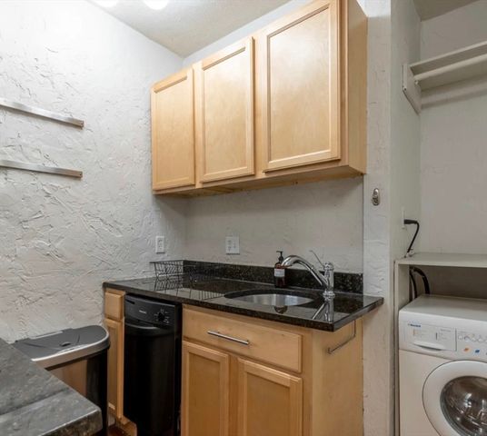 7 Primus Avenue 7-6, Boston, MA 02114