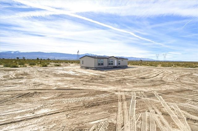 1139 Bonanza Road, Phelan, CA 92372