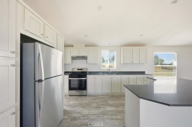 1139 Bonanza Road, Phelan, CA 92372