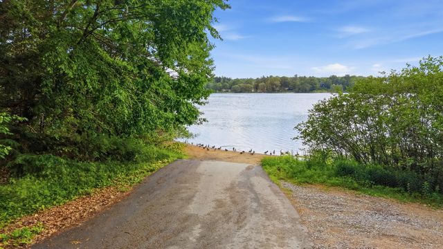 3 Oak Court, Northwood, NH 03261