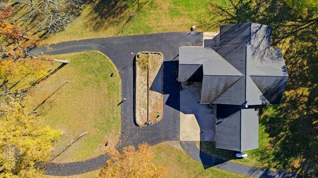 15207 Henry Road, Morrison, IL 61270