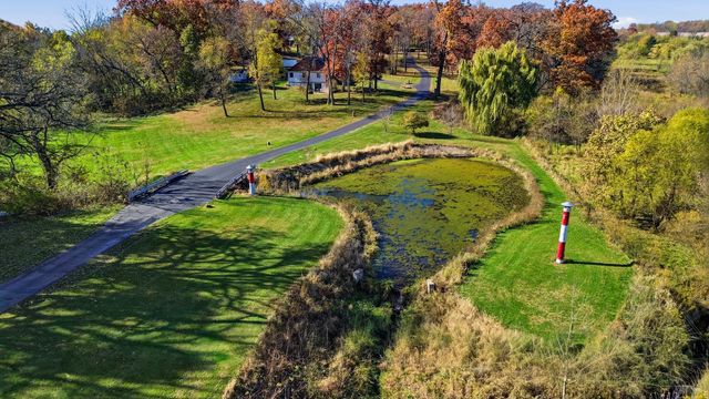 15207 Henry Road, Morrison, IL 61270