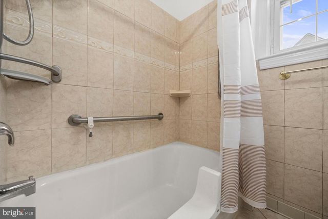 4108 GRANT ST NE, Washington, DC 20019