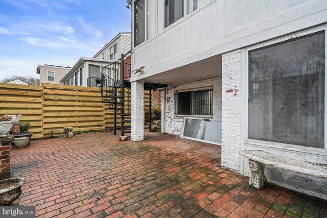 4108 GRANT ST NE, Washington, DC 20019