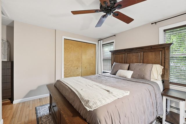 57 Plain St, Upton, MA 01568