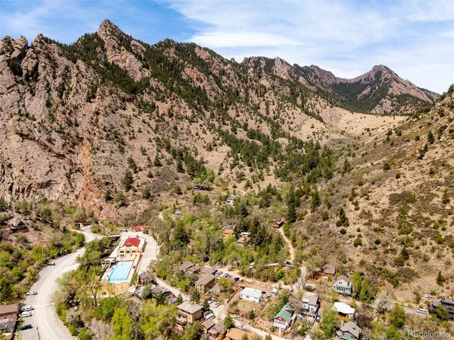 186 Baldwin Circle, Eldorado Springs, CO 80025