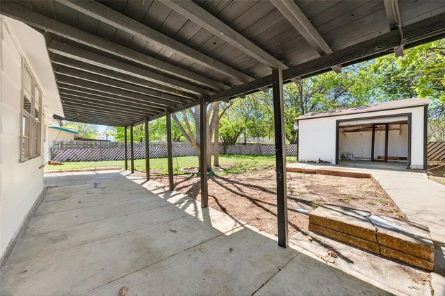 10004 Woodhaven DR, Austin, TX 78753