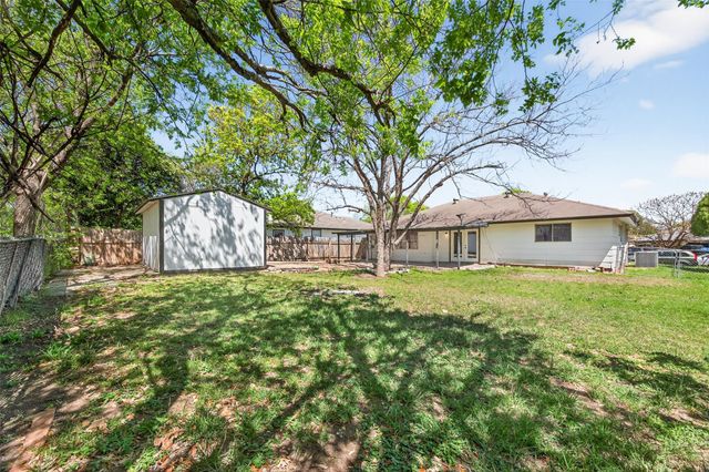 10004 Woodhaven DR, Austin, TX 78753