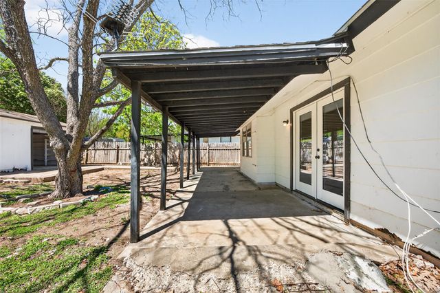 10004 Woodhaven DR, Austin, TX 78753