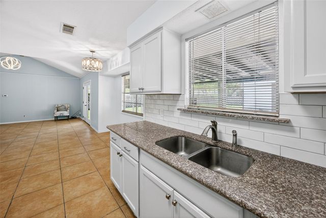 10004 Woodhaven DR, Austin, TX 78753