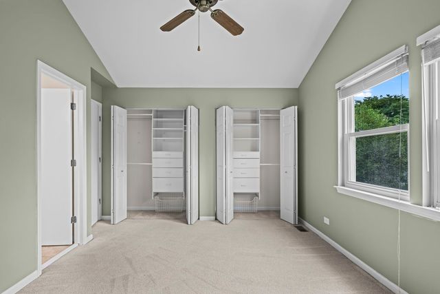 1190 Bristol Trail Road, Lake Zurich, IL 60047