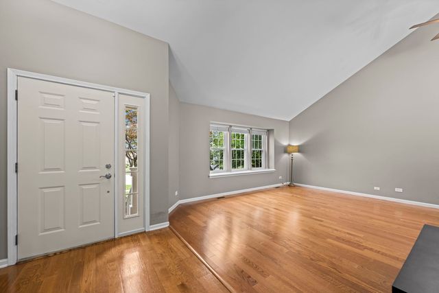 1190 Bristol Trail Road, Lake Zurich, IL 60047