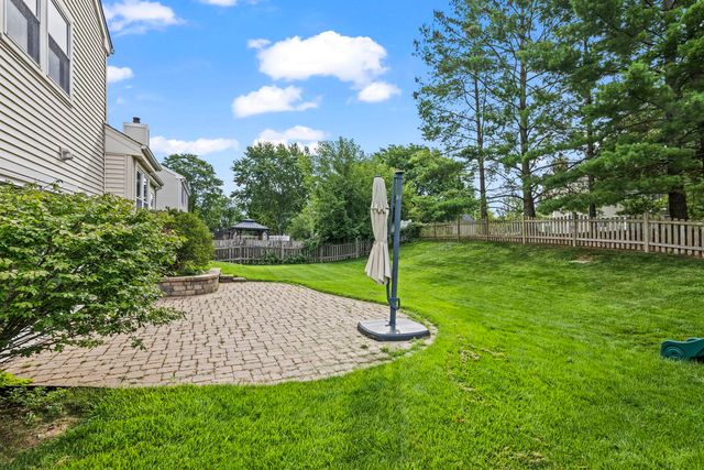1190 Bristol Trail Road, Lake Zurich, IL 60047