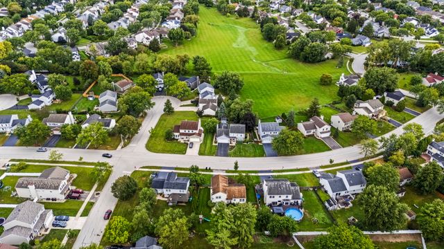 1190 Bristol Trail Road, Lake Zurich, IL 60047