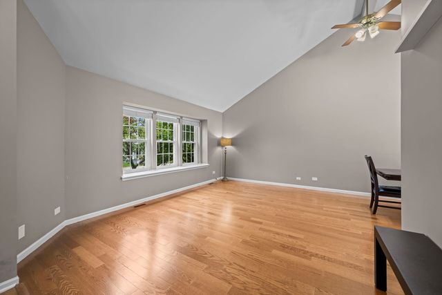 1190 Bristol Trail Road, Lake Zurich, IL 60047