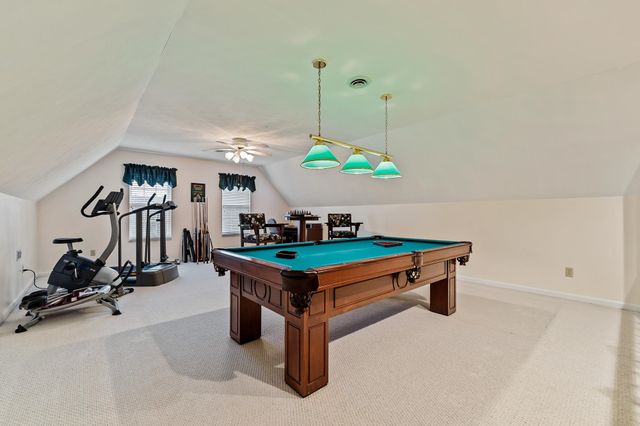 18 Firestone Lane, Milton, WV 25541