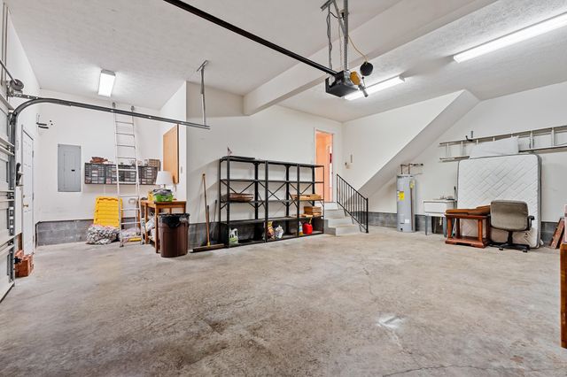 18 Firestone Lane, Milton, WV 25541